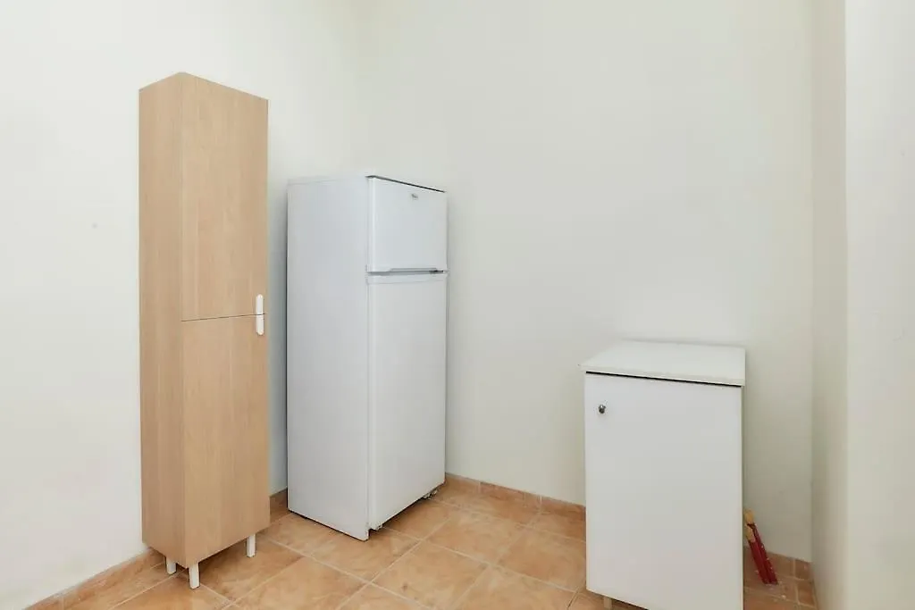 Comfortable Home Epanomi 0*,