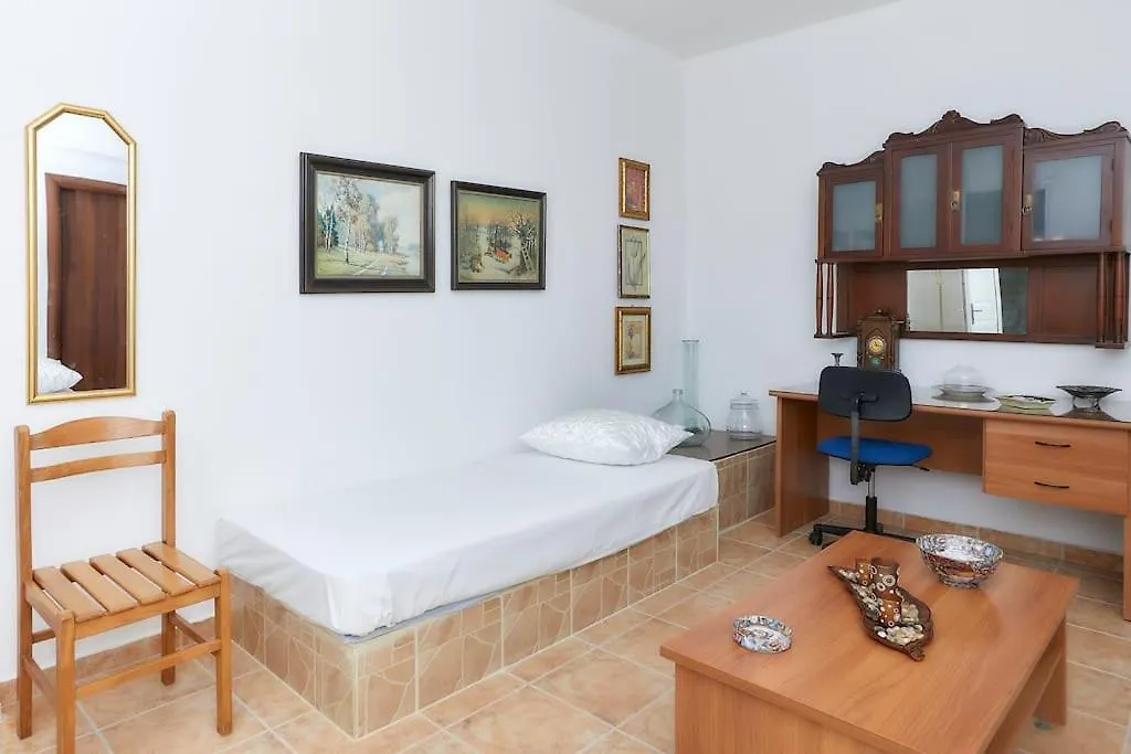 Comfortable Home Epanomi